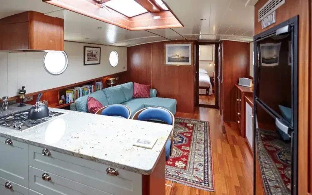 slider 5 Piper 49