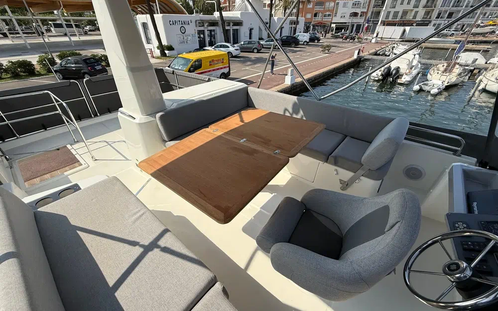 slider 20 Beneteau Swift Trawler 41 Fly