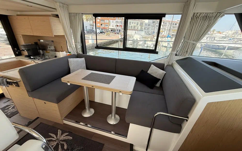 slider 33 Beneteau Swift Trawler 41 Fly