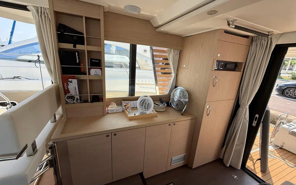slider 39 Beneteau Swift Trawler 41 Fly