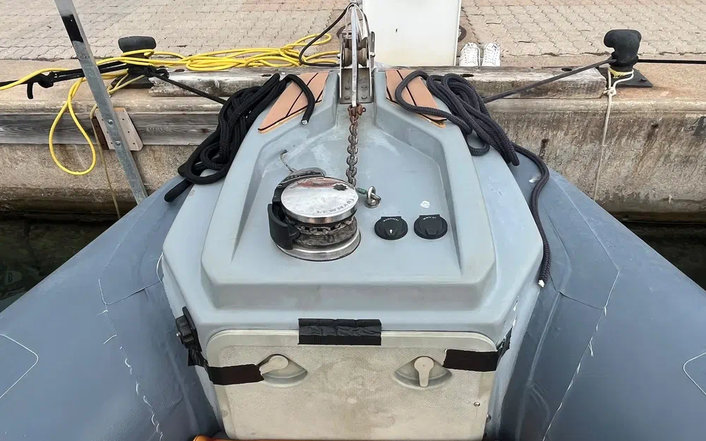 slider 1 Wimbi Boats W7