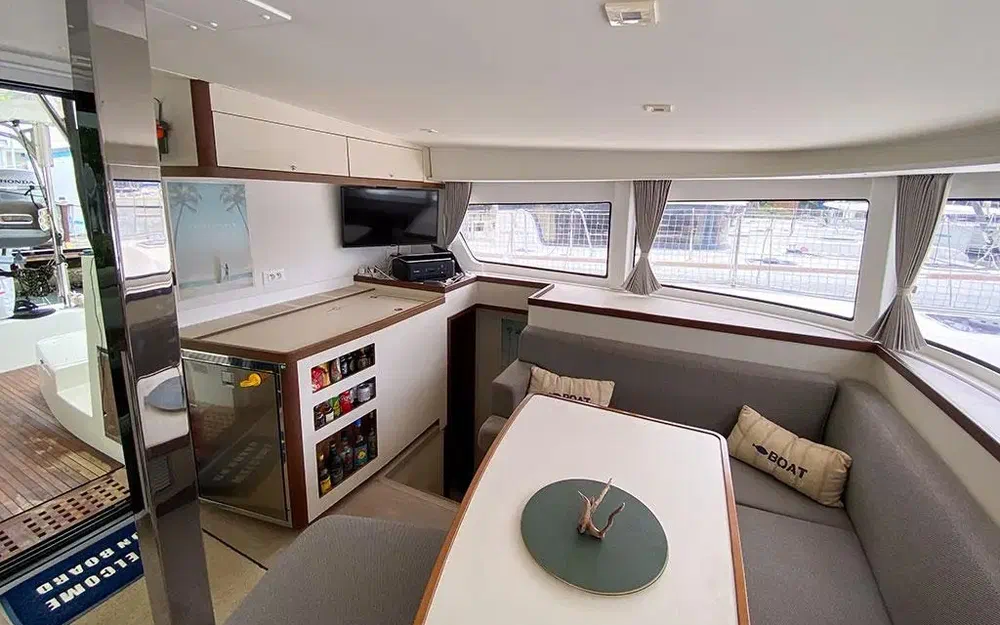 slider 24 Lagoon 42