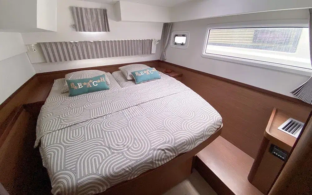 slider 28 Lagoon 42