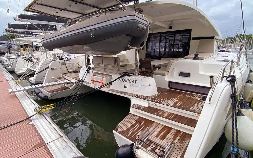 slider 2 Lagoon 42