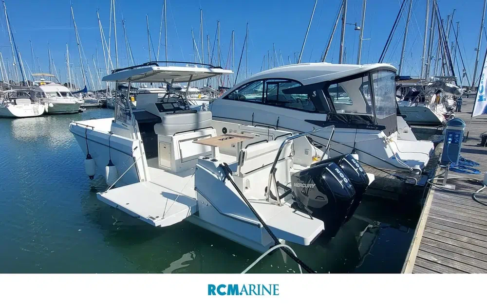 slider 1 Beneteau Flyer 9 Spacedeck