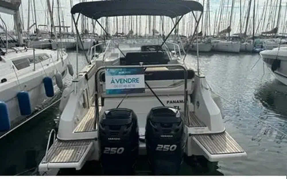 slider 1 Beneteau Flyer 8.8 SUNdeck