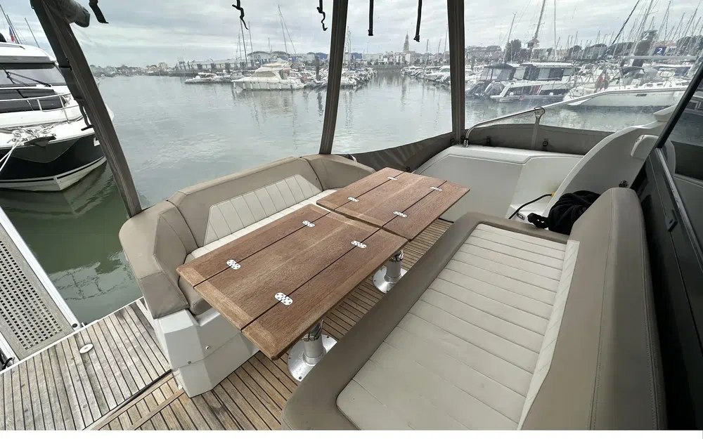 slider 20 Jeanneau Leader 46