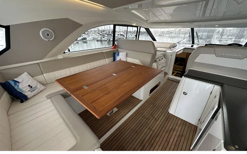 slider 28 Jeanneau Leader 46
