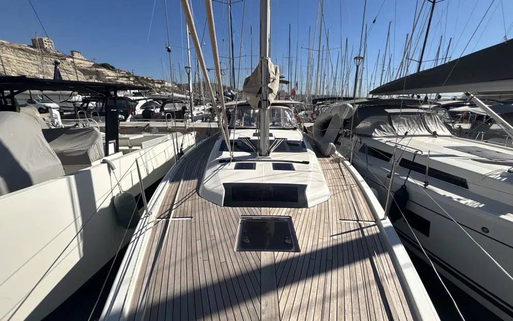 slider 0 Dufour 430 Grand Large