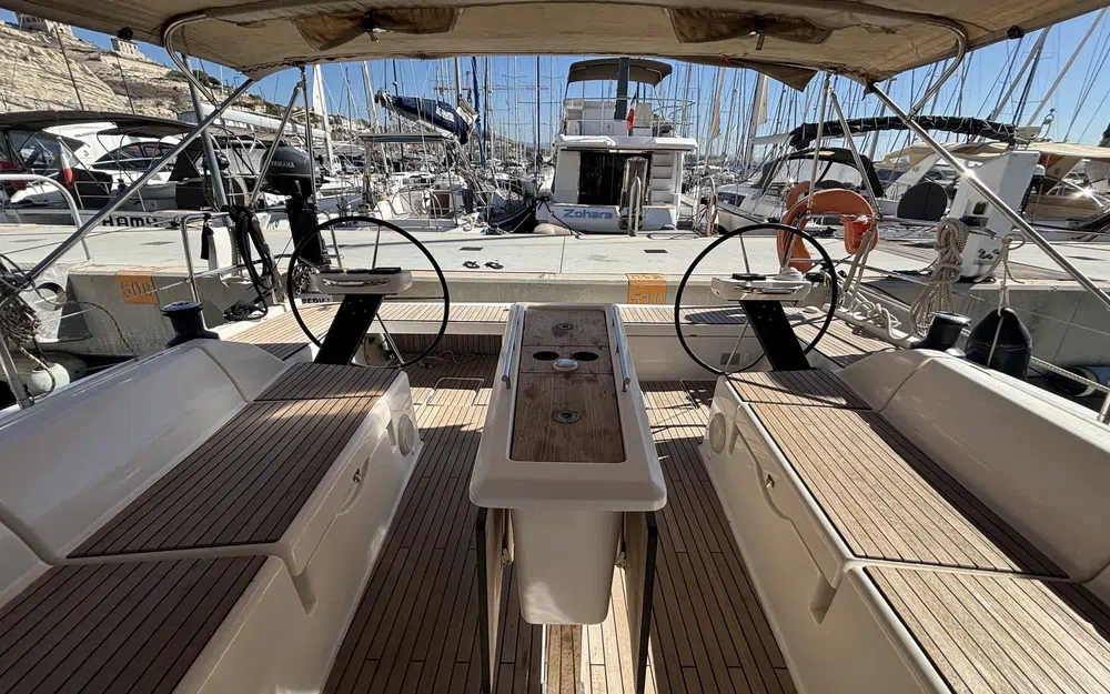 slider 11 Dufour 430 Grand Large