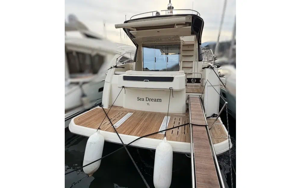 slider 0 Beneteau Monte Carlo 5 S