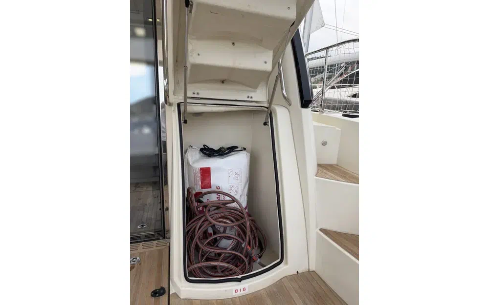 slider 19 Beneteau Monte Carlo 5 S
