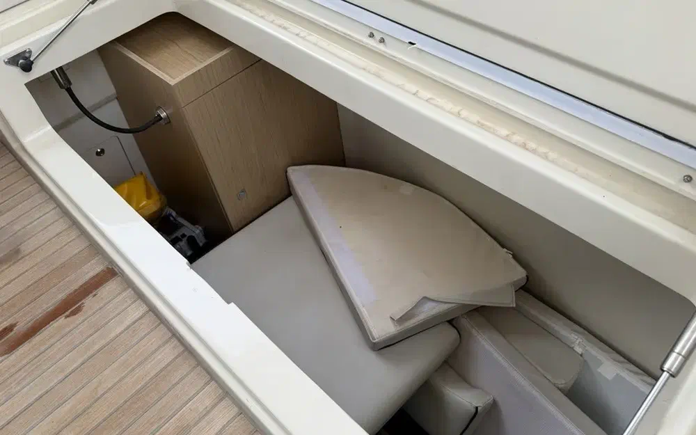 slider 23 Beneteau Monte Carlo 5 S