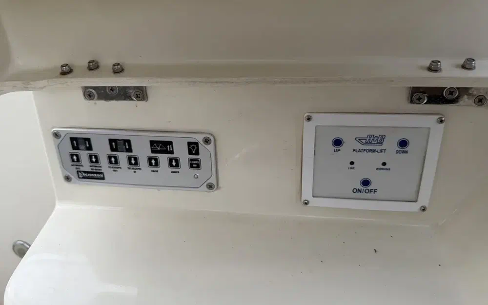 slider 24 Beneteau Monte Carlo 5 S