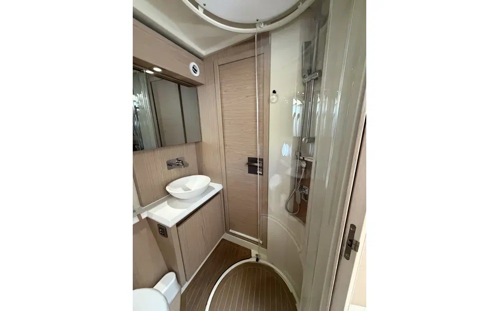 slider 47 Beneteau Monte Carlo 5 S