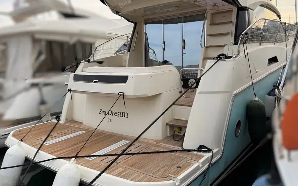 slider 5 Beneteau Monte Carlo 5 S