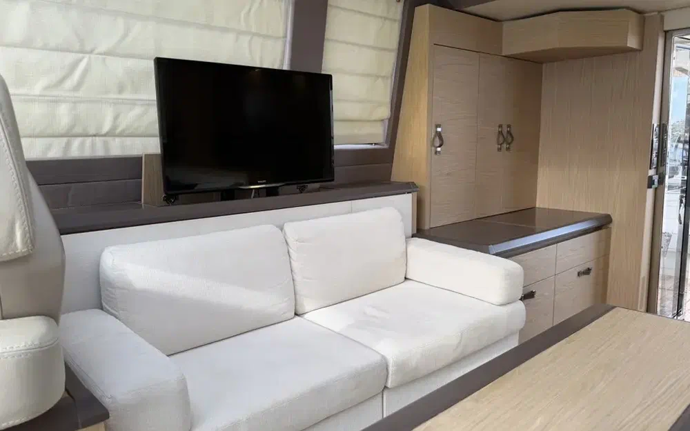 slider 68 Beneteau Monte Carlo 5 S