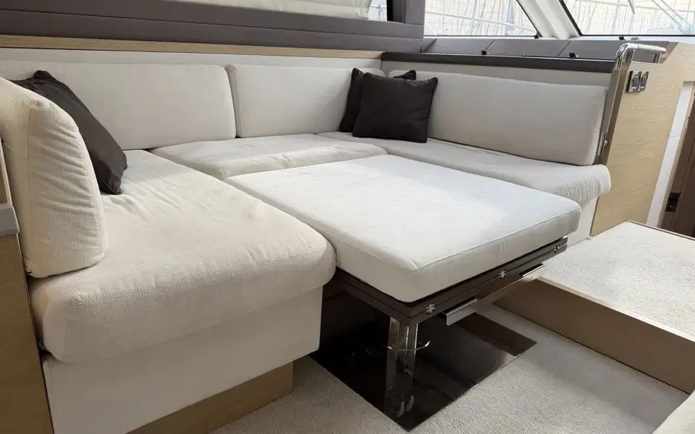 slider 70 Beneteau Monte Carlo 5 S