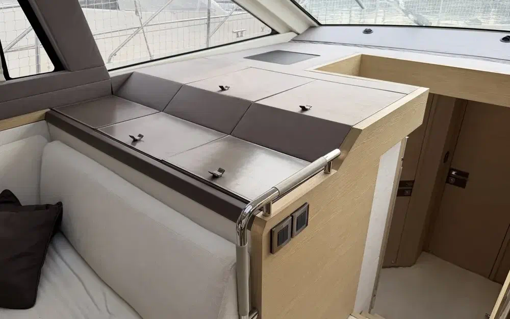 slider 73 Beneteau Monte Carlo 5 S