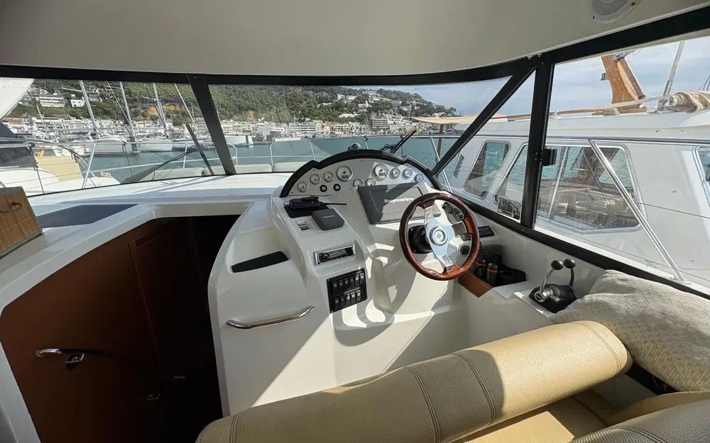 slider 12 Beneteau Antares 36 Classic
