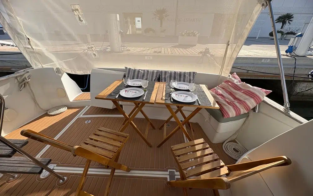 slider 2 Beneteau Antares 36 Classic