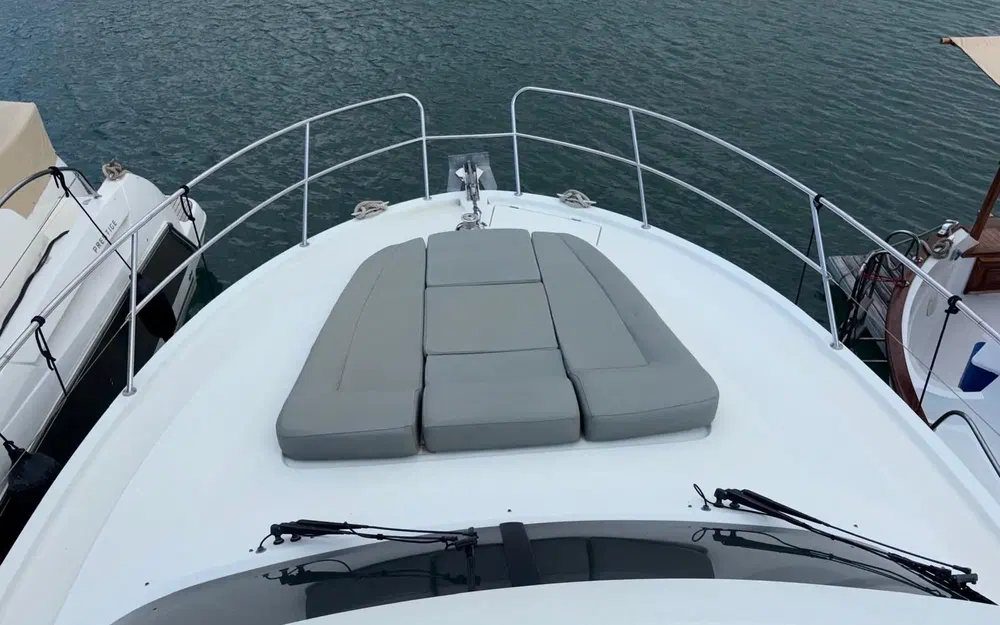 slider 5 Beneteau Antares 36 Classic