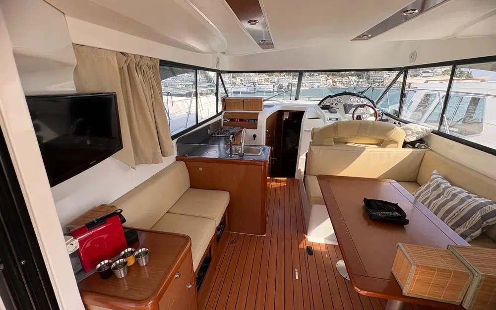 slider 8 Beneteau Antares 36 Classic