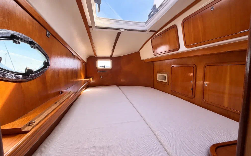 slider 22 Charter Cats Prowler 48