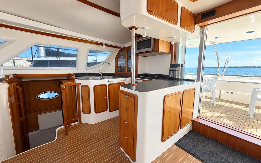 slider 12 Charter Cats Prowler 48