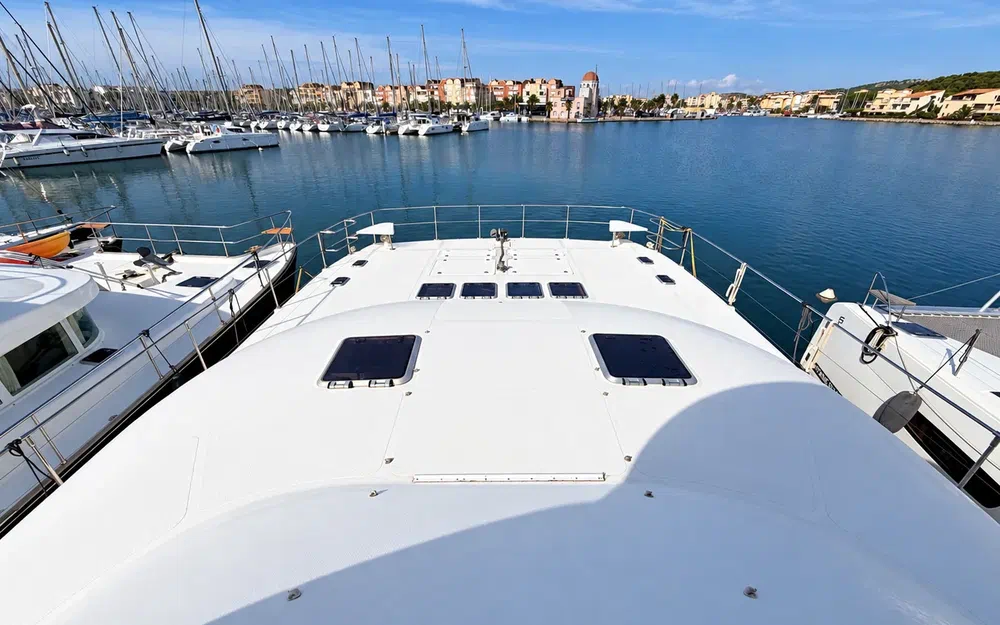 slider 6 Charter Cats Prowler 48