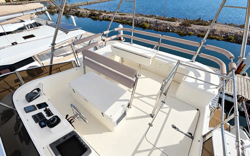 slider 7 Charter Cats Prowler 48