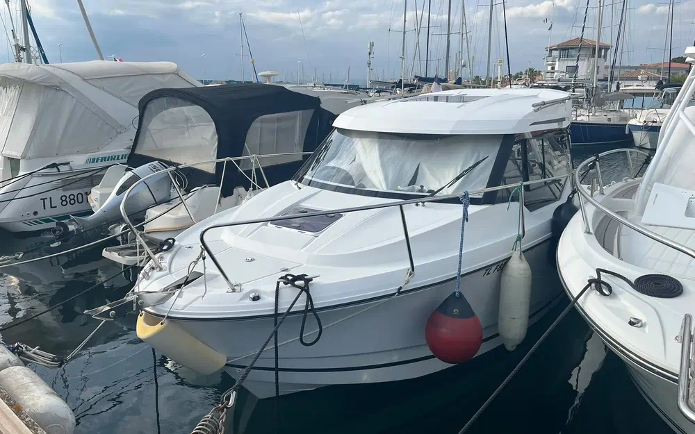 slider 3 Jeanneau Merry Fisher 795