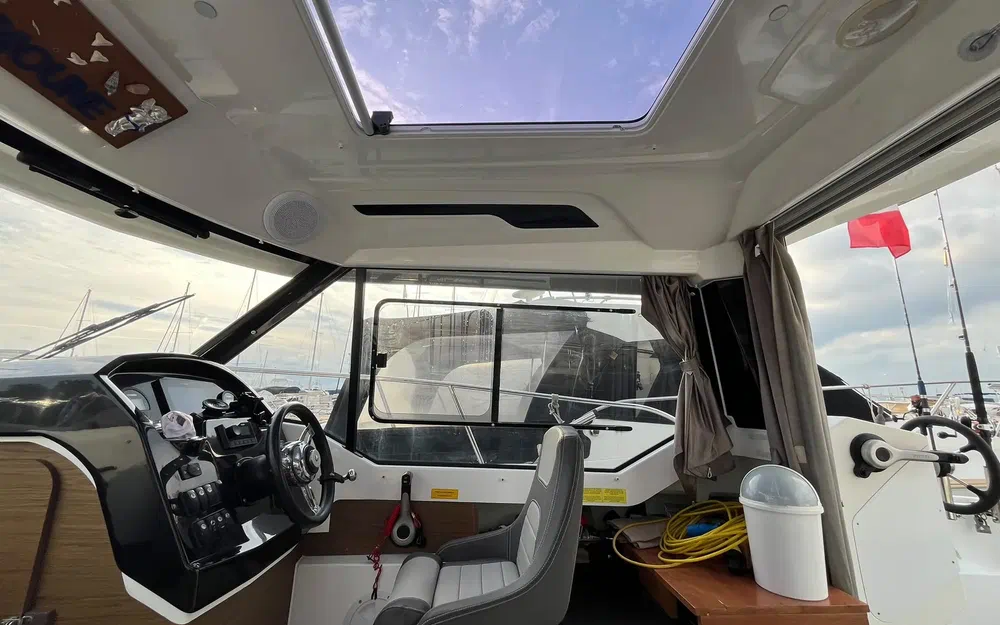 slider 21 Jeanneau Merry Fisher 795