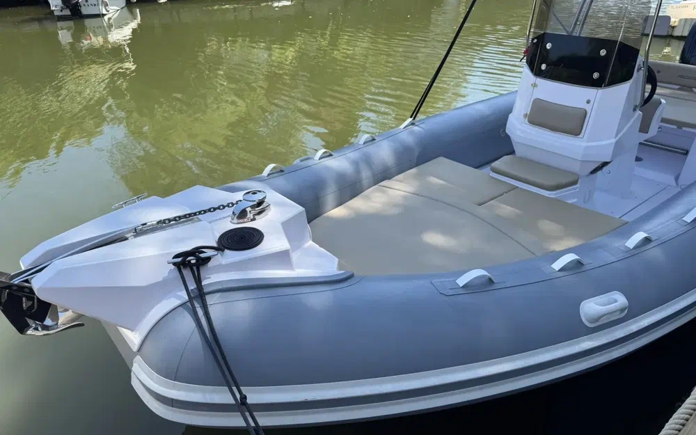slider 5 Italboats Predator 599 TS