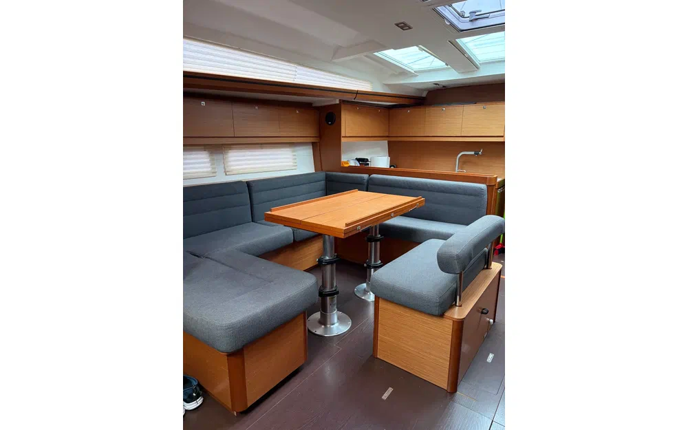slider 29 Dufour 512 GRAND LARGE