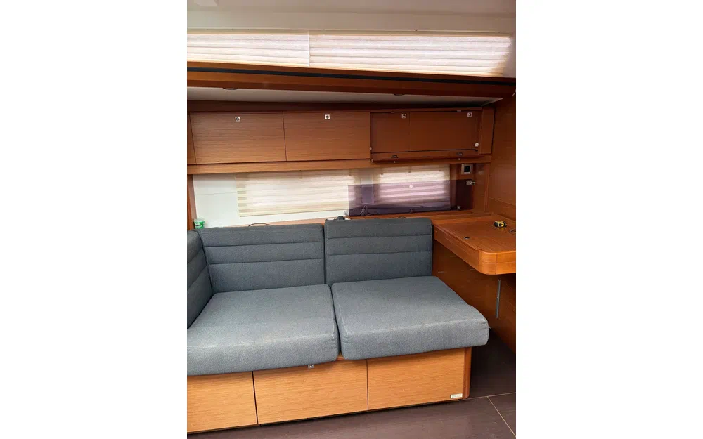 slider 31 Dufour 512 GRAND LARGE