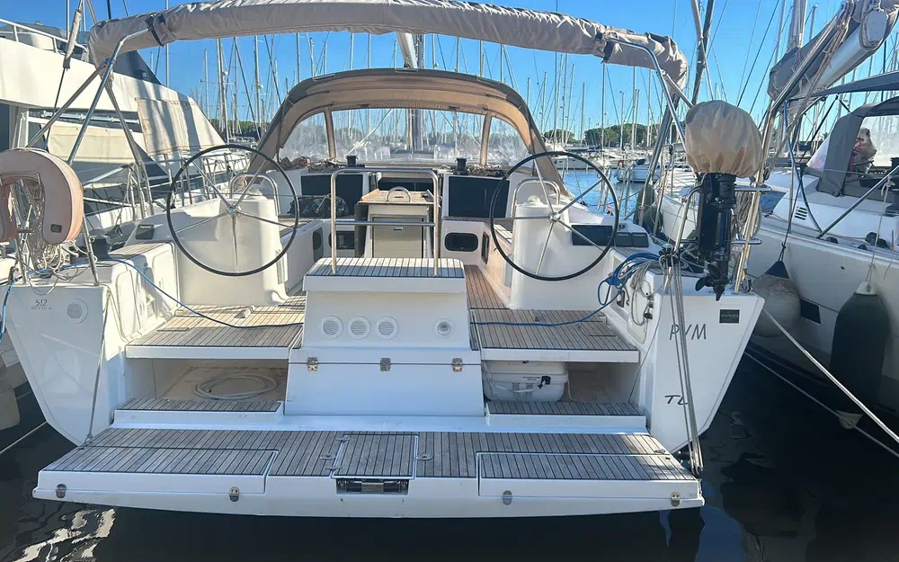 slider 1 Dufour 512 GRAND LARGE