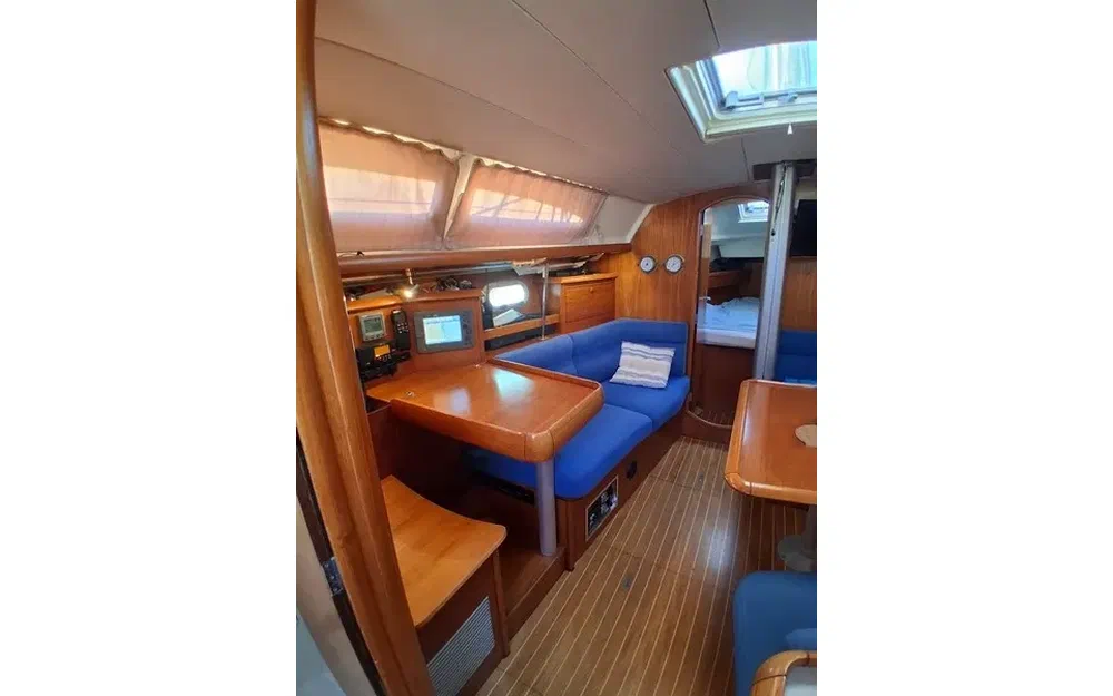 slider 10 Jeanneau Sun Fast 37