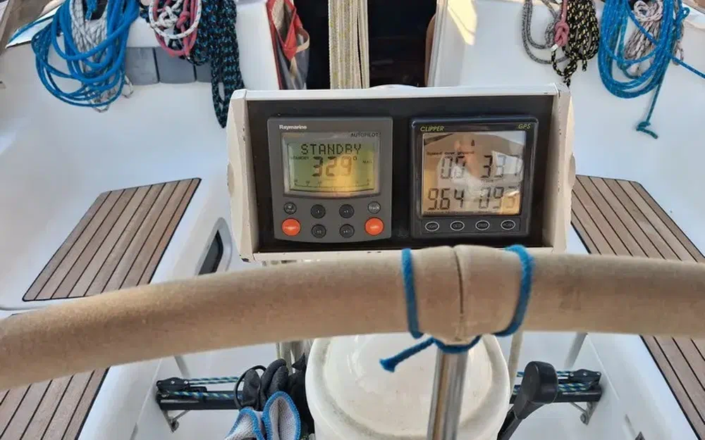slider 2 Jeanneau Sun Fast 37