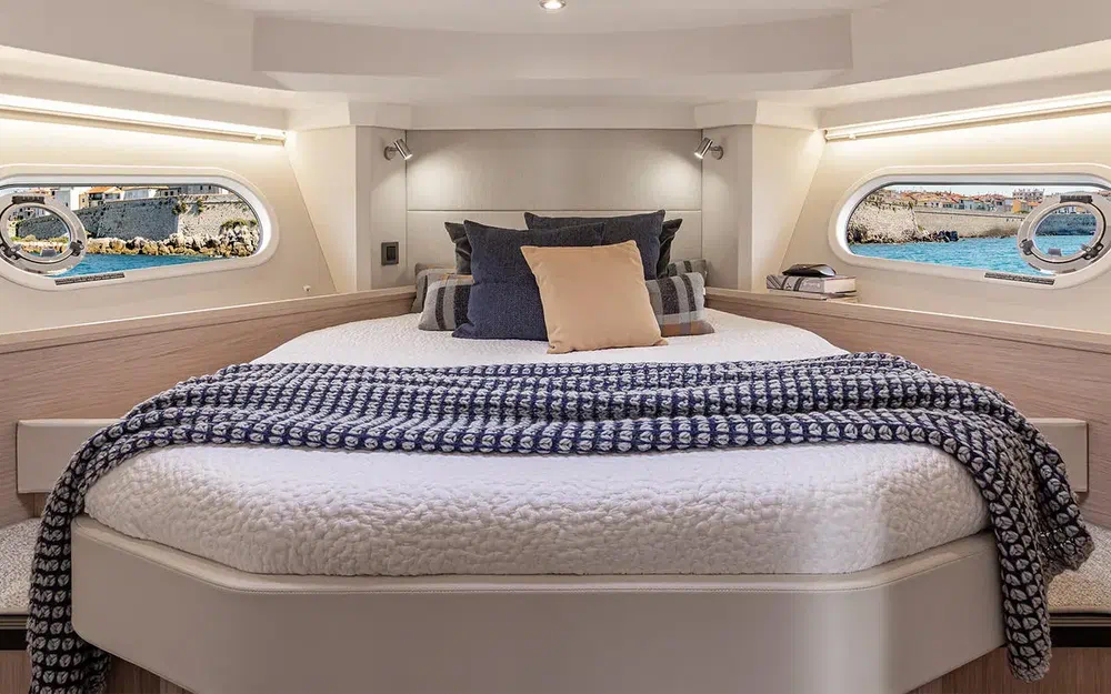 slider 5 Beneteau Swift Trawler 41 Fly