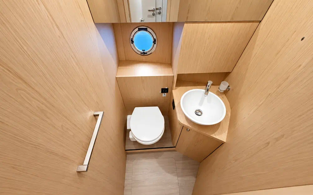 slider 11 Beneteau Swift Trawler 41 Fly