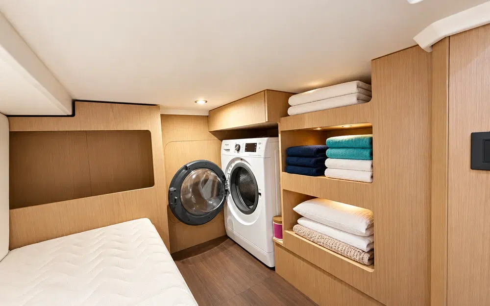 slider 15 Beneteau Swift Trawler 41 Fly
