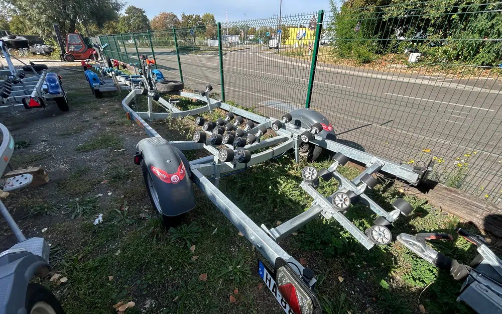 slider 1 Remorque Satellite