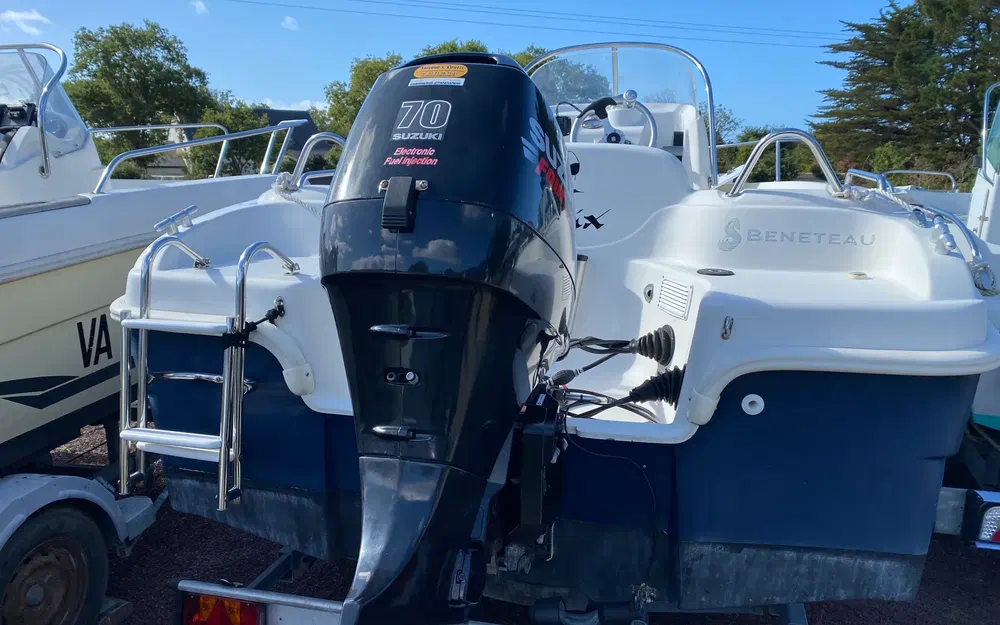 slider 1 Beneteau Flyer 500 Open