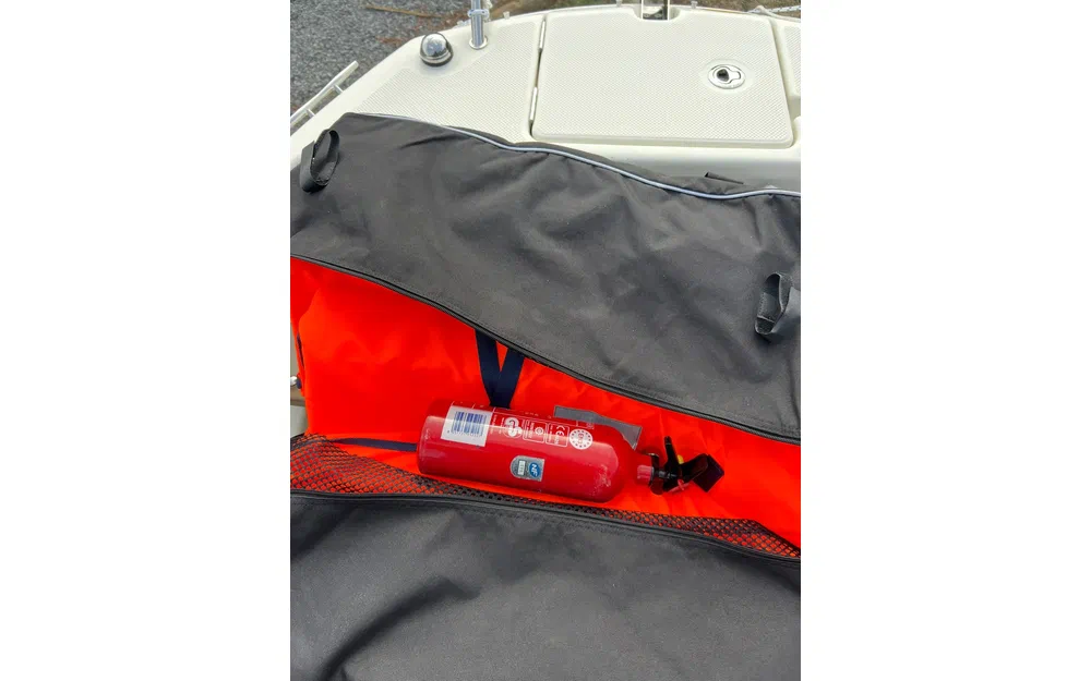 slider 9 Quicksilver Activ 555 Open