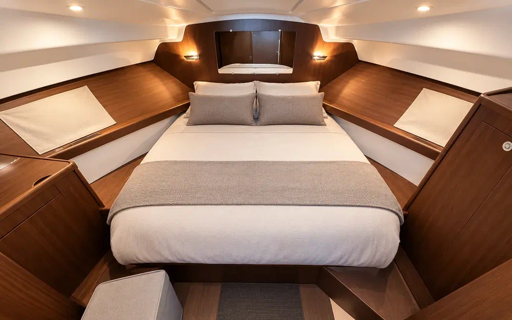 slider 13 Beneteau Antares 30