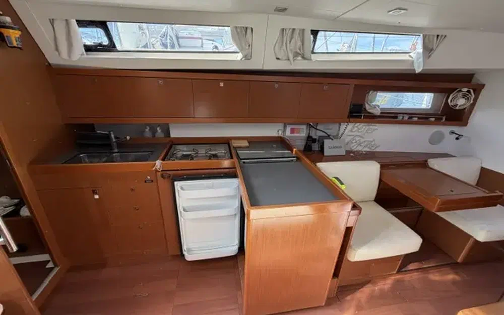 slider 11 Beneteau Oceanis 41