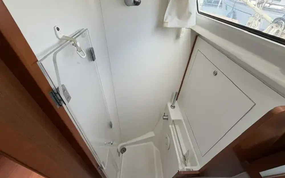 slider 13 Beneteau Oceanis 41
