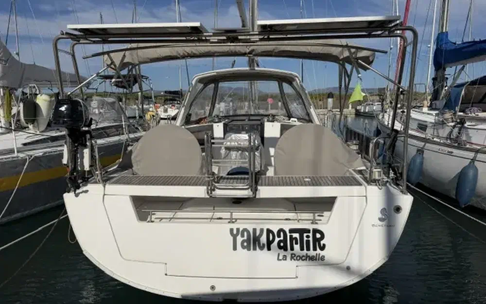 slider 1 Beneteau Oceanis 41