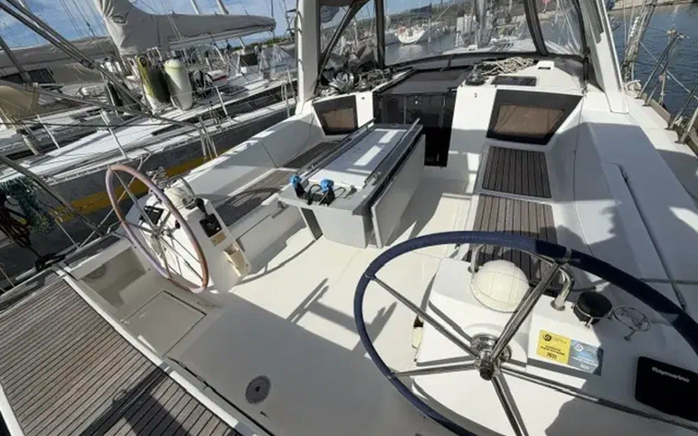 slider 4 Beneteau Oceanis 41